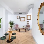 Zaragoza Suite Apartment